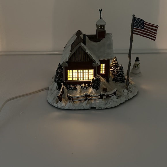 Hawthorne Village Winter Memories Little Red School House” Terry Redlin -  2000 - Picture 5 of 16